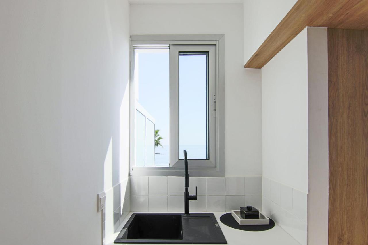 Phaedrus Living Seaview Studio Suite Lighthouse 52 Paphos Kültér fotó